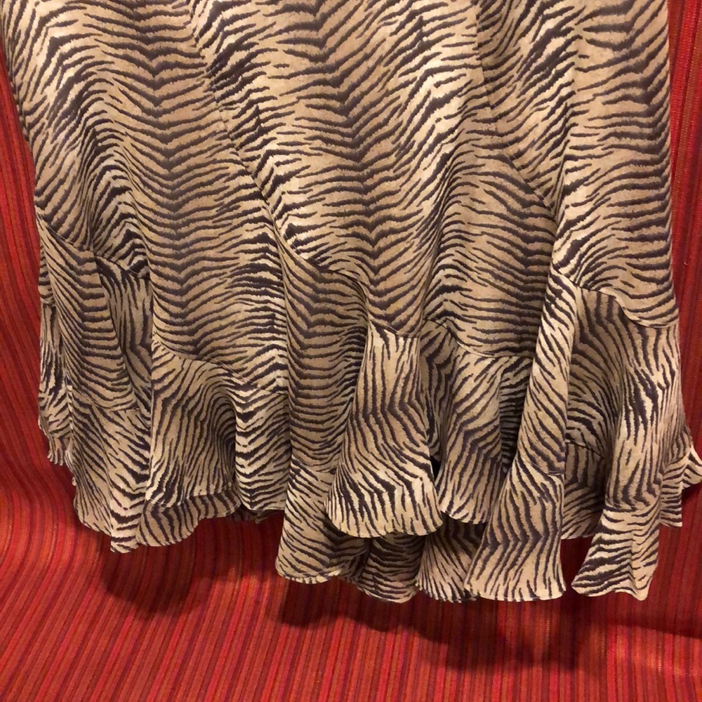 Skirt - Picture 2 of 6